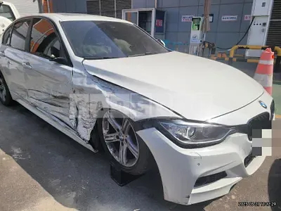 Photo 1 of 16: 2015 BMW 320d, VIN WBA3D3107FK278387 — Korean insurance auction