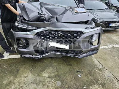 Photo 1 of 49: 2020 Hyundai Santa Fe, VIN KMHS281CDLU215418 — Korean insurance auction