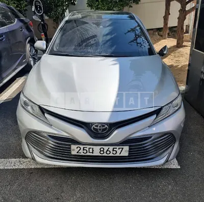 Photo 1 of 19: 2019 Toyota Camry, VIN JTNB11HK5K3084203 — Korean insurance auction