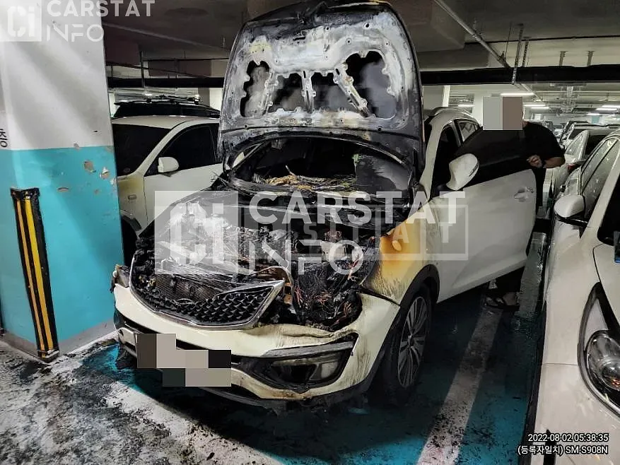Photo 2 of 3: 2014 Kia Sportage R — Korean insurance auction