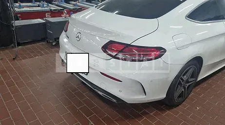 Photo 2 of 12: 2020 Mercedes-Benz C 200, VIN W1KWJ8ABXLF993942 — Korean insurance auction