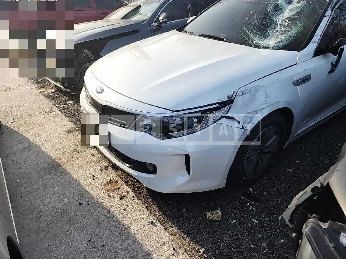 Photo 2 of 22: 2017 Kia K5 2.0 (Hybrid), VIN KNAGT41EBHA009834 — Korean insurance auction