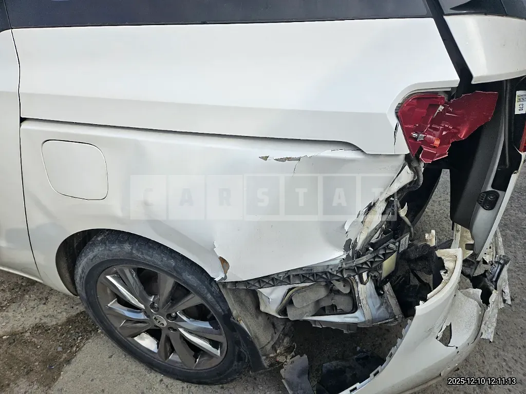 Photo 2 of 13: 2020 Kia Carnivals — Korean insurance auction