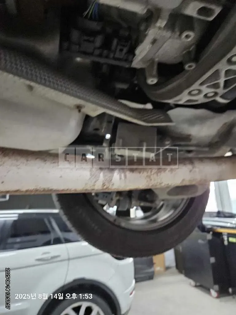 Photo 2 of 48: 2017 Land Rover Discovery Sport 2.0d — Korean insurance auction