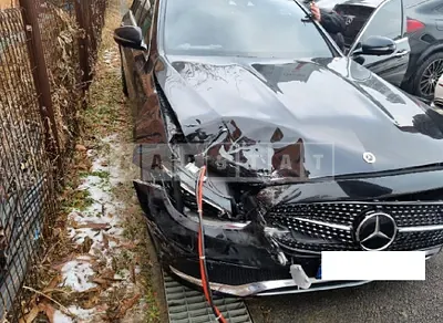 Photo 1 of 22: 2022 Mercedes-Benz E250, VIN W1KZF4FB4NB083729 — Korean insurance auction