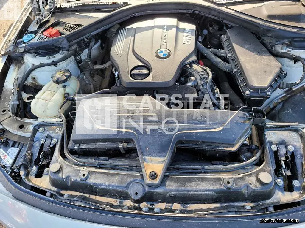 Photo 2 of 10: 2017 BMW Calm 320d — Korean insurance auction