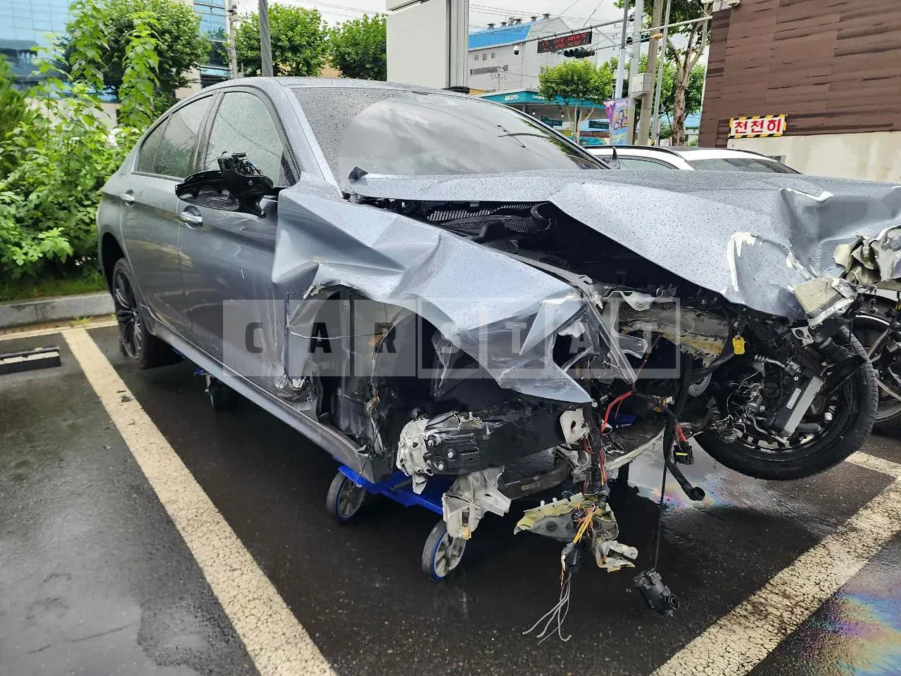 Photo 2 of 48: 2017 BMW 530i, VIN WBAJD3106HWA90806 — Korean insurance auction