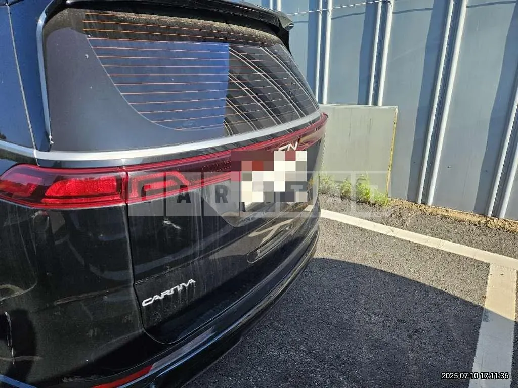 Photo 2 of 104: 2023 Kia Carnivals — Korean insurance auction