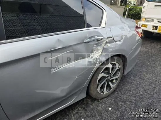Photo 2 of 17: 2017 Honda Accord 2.4 — Korean insurance auction