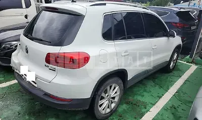 Photo 1 of 7: 2015 Volkswagen Tiguan 2.0 TDI Blue Motion, VIN WVGZZZ5NZFW507634 — Korean insurance auction