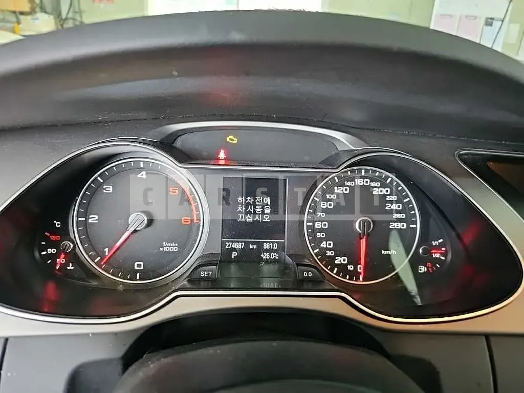 Photo 2 of 18: 2015 Audi A4 30 TDI, VIN WAUZZZ8K3FN027385 — Korean insurance auction