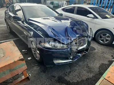 Photo 1 of 12: 2015 Jaguar XF 2.0 Gtdi, VIN SAJAA06S0FPU84103 — Korean insurance auction