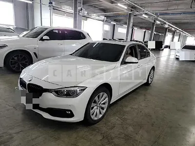 Photo 1 of 18: 2017 BMW 320d, VIN WBA8C510XJA074265 — Korean insurance auction