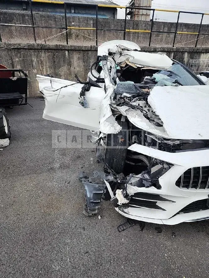 Photo 2 of 51: 2019 Mercedes-Benz CLS450 4Matic — Korean insurance auction