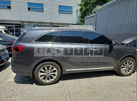 Photo 2 of 10: 2019 Kia Sorento — Korean insurance auction