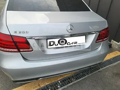 Photo 1 of 32: 2016 Mercedes-Benz E 200, VIN WDDHF3EB2GB172774 — Korean insurance auction