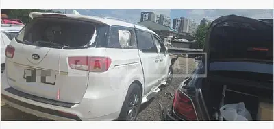 Photo 1 of 8: 2017 Kia Carnival 9 Seater — Korean insurance auction