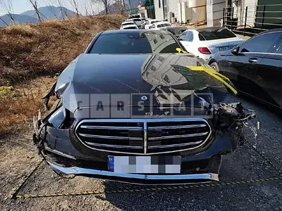 Photo 1 of 24: 2022 Mercedes-Benz E350 4Matic, VIN W1KZF8GBXPB112790 — Korean insurance auction