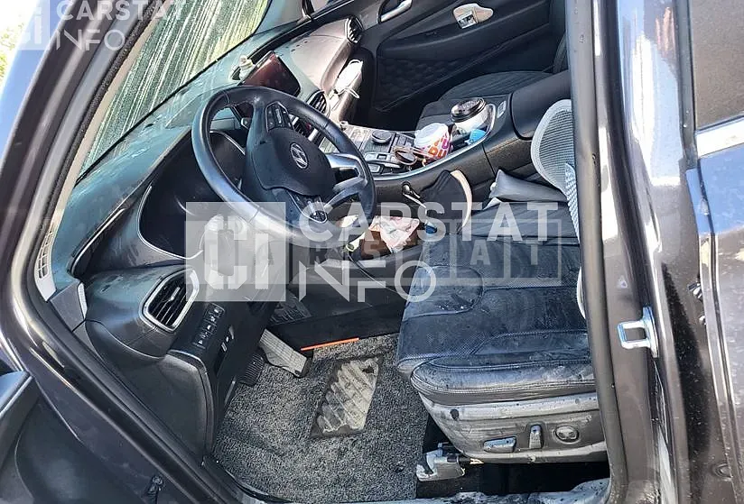 Photo 2 of 3: 2020 Hyundai Calm Santa Fe 2.2 — Korean insurance auction
