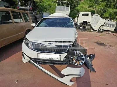 Photo 1 of 5: 2015 Kia K5 — Korean insurance auction