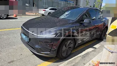 Photo 1 of 16: 2026 Tesla Model Y Premium RWD — Korean insurance auction