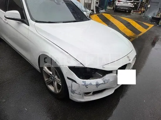 Photo 2 of 28: 2015 BMW 320d xDrive — Korean insurance auction