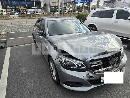 Photo 2 of 16: 2015 Mercedes-Benz E220 BlueTec — Korean insurance auction