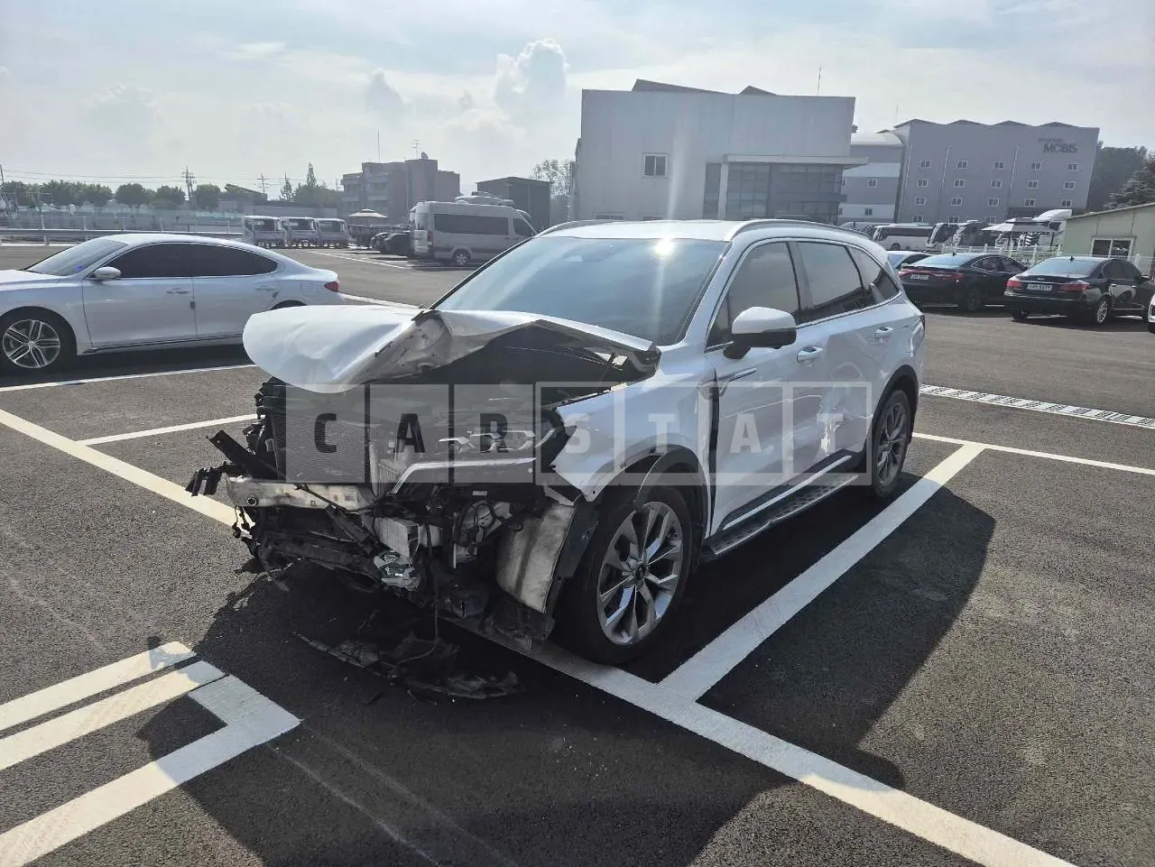 Photo 2 of 25: 2020 Kia Sorento, VIN KNARK81BGMA013044 — Korean insurance auction