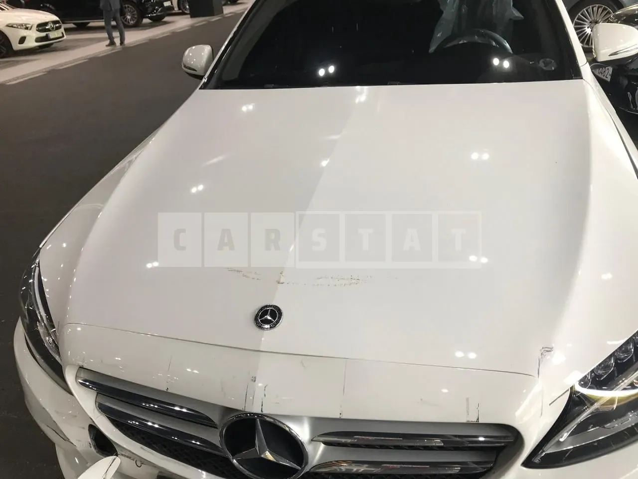 Photo 2 of 17: 2018 Mercedes-Benz C200, VIN WDDWF4CB9JF709530 — Korean insurance auction