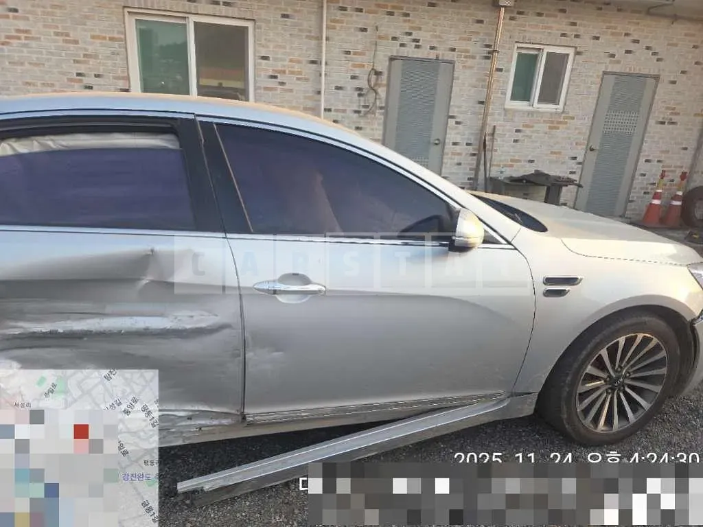 Photo 2 of 9: 2015 Kia K7 2.4 — Korean insurance auction