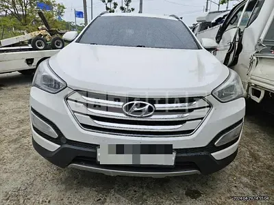 Photo 1 of 17: 2015 Hyundai Santa Fe DM 2.0 (4WD) — Korean insurance auction