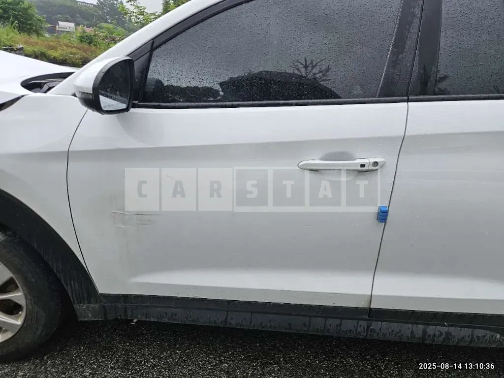 Photo 2 of 10: 2020 Hyundai Tucson TL — Korean insurance auction