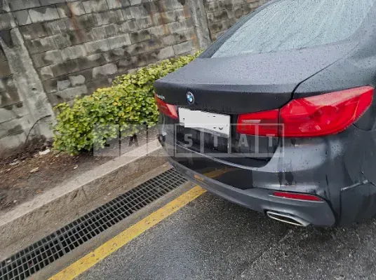 Photo 2 of 8: 2017 BMW 520d, VIN WBAJC3106HG855202 — Korean insurance auction