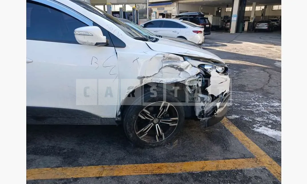 Photo 2 of 11: 2014 Hyundai Tucson ix — Korean insurance auction