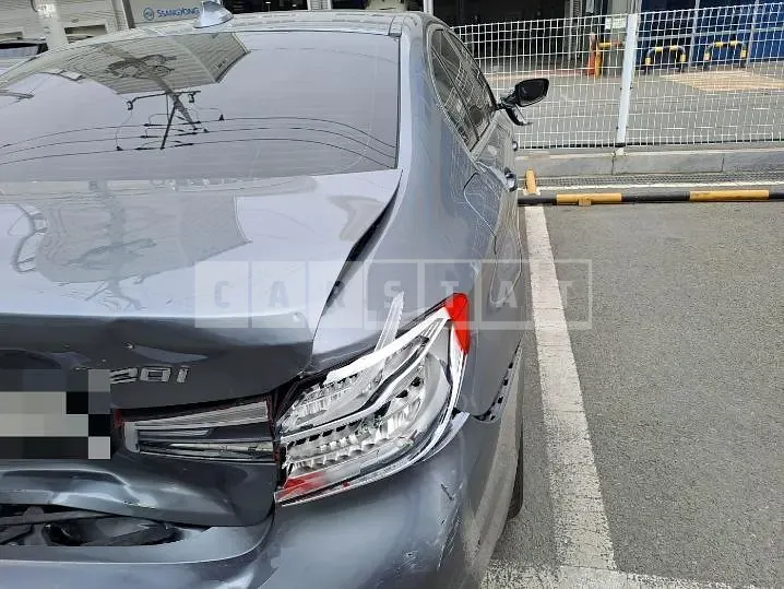 Photo 2 of 20: 2020 BMW 520i Luxury, VIN WBAJK9106LCD78621 — Korean insurance auction