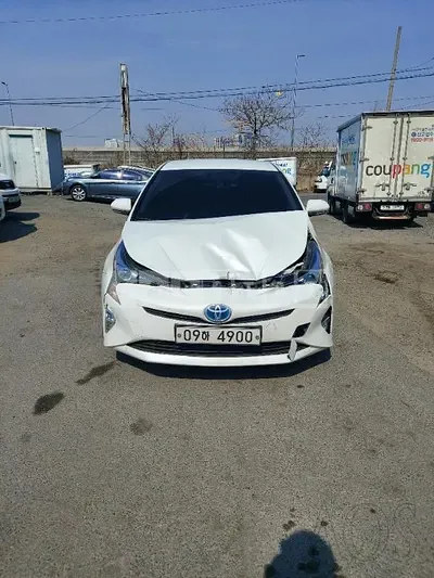 Photo 1 of 15: 2018 Toyota Prius, VIN JTDKBRFUXJ3080523 — Korean insurance auction