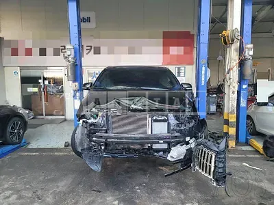 Photo 1 of 35: 2020 Kia Carnivals, VIN KNAMB81ABLS648113 — Korean insurance auction