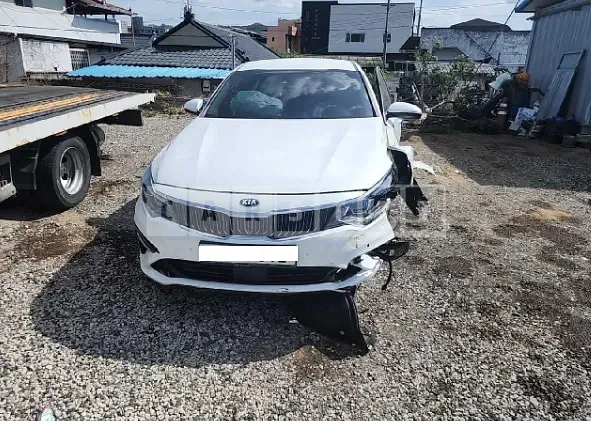 Photo 2 of 29: 2020 Kia K5, VIN KNAGU411BLA350833 — Korean insurance auction