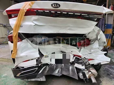 Photo 1 of 20: 2020 Kia K5 2.0, VIN KNAG241ABLA023591 — Korean insurance auction