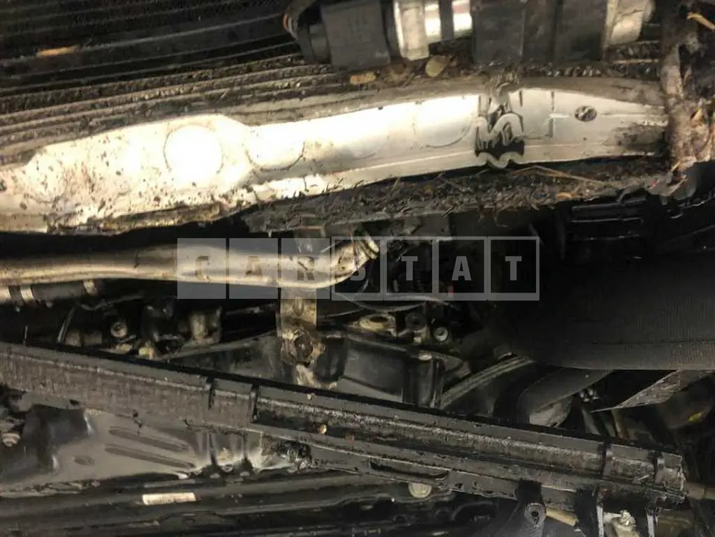 Photo 2 of 31: 2015 Audi A8 60 TDI quattro, VIN WAUZZZ4H5FN029746 — Korean insurance auction