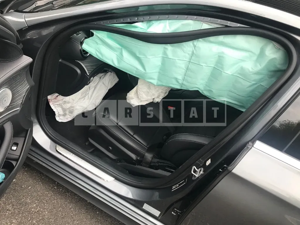Photo 2 of 19: 2020 Mercedes-Benz E350 4Matic, VIN W1KZF8GB7MA873861 — Korean insurance auction