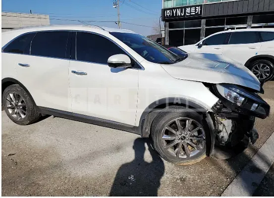 Photo 2 of 18: 2016 Kia Sorento, VIN KNAPK81ABGA229718 — Korean insurance auction