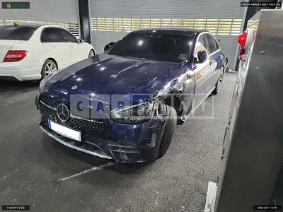 Photo 1 of 29: 2020 Mercedes-Benz E220d 4Matic, VIN W1KZF0FB1MA875561 — Korean insurance auction