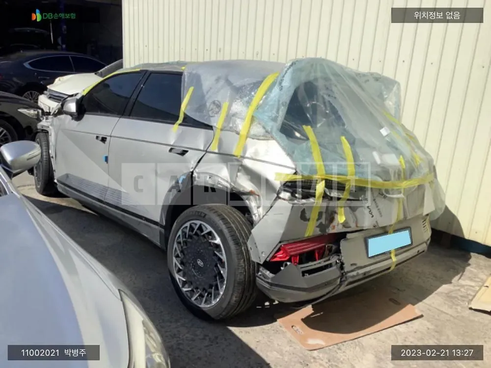 Photo 2 of 10: 2022 Hyundai IONIQ 5, VIN KMHKR81CPNU093751 — Korean insurance auction