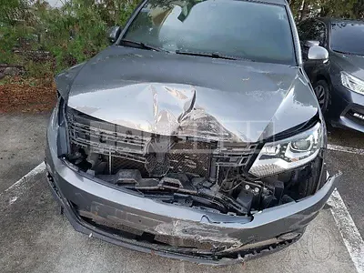 Photo 1 of 11: 2015 Volkswagen Tiguan 2.0 TDI Blue Motion, VIN WVGZZZ5NZFW546352 — Korean insurance auction