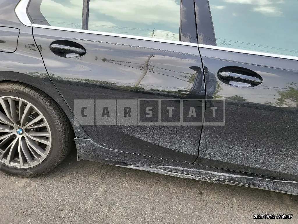 Photo 2 of 12: 2021 BMW 320d, VIN WBA5V5109MFK78818 — Korean insurance auction