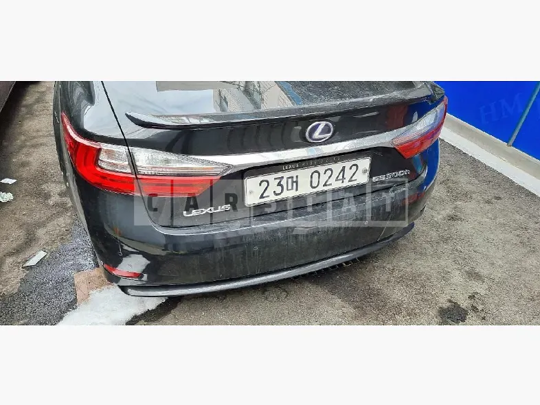 Photo 2 of 20: 2017 Lexus ES300h, VIN JTHBW1GG5H2138180 — Korean insurance auction