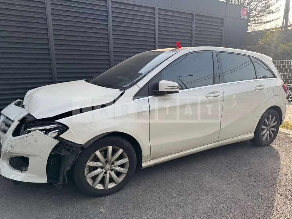 Photo 2 of 6: 2015 Mercedes-Benz B200 CDI — Korean insurance auction
