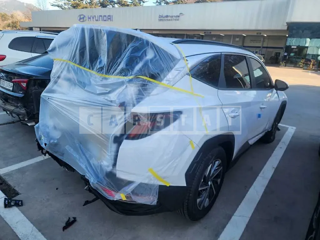 Photo 2 of 14: 2023 Hyundai Tucson, VIN KMHJC81CBPU214904 — Korean insurance auction