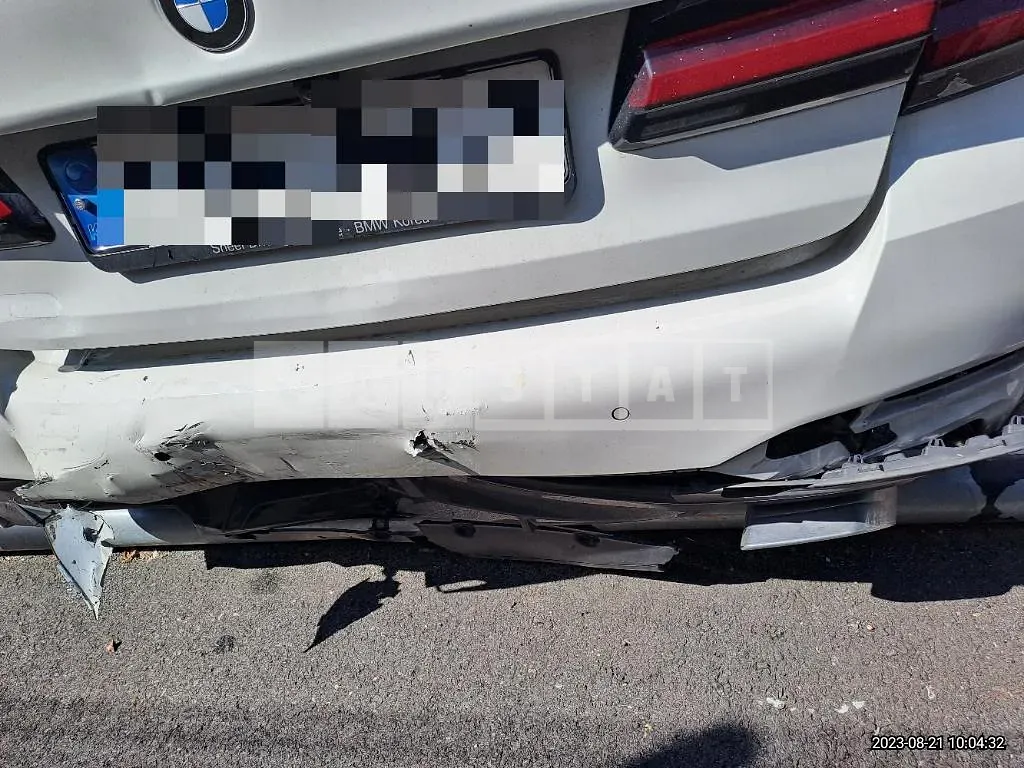 Photo 2 of 63: 2022 BMW 530i, VIN WBA71BH06NWX60317 — Korean insurance auction